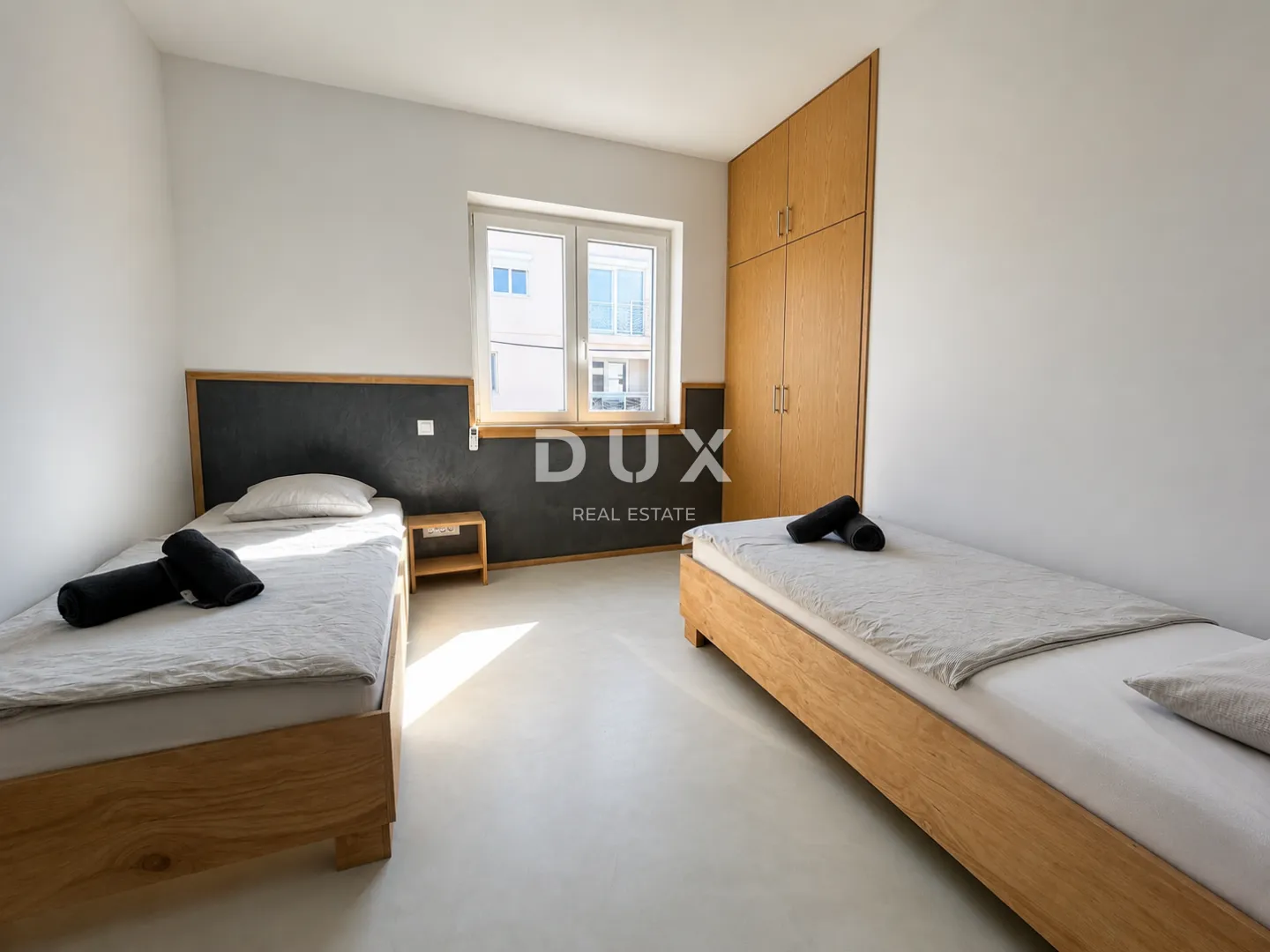 dalmacija, vodice – privatni mini resort s 4 apartmana i bazenom, 300 m od centra - slika 51
