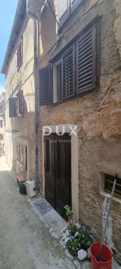 novi vinodolski - dio kuće, 92m2 - slika 11