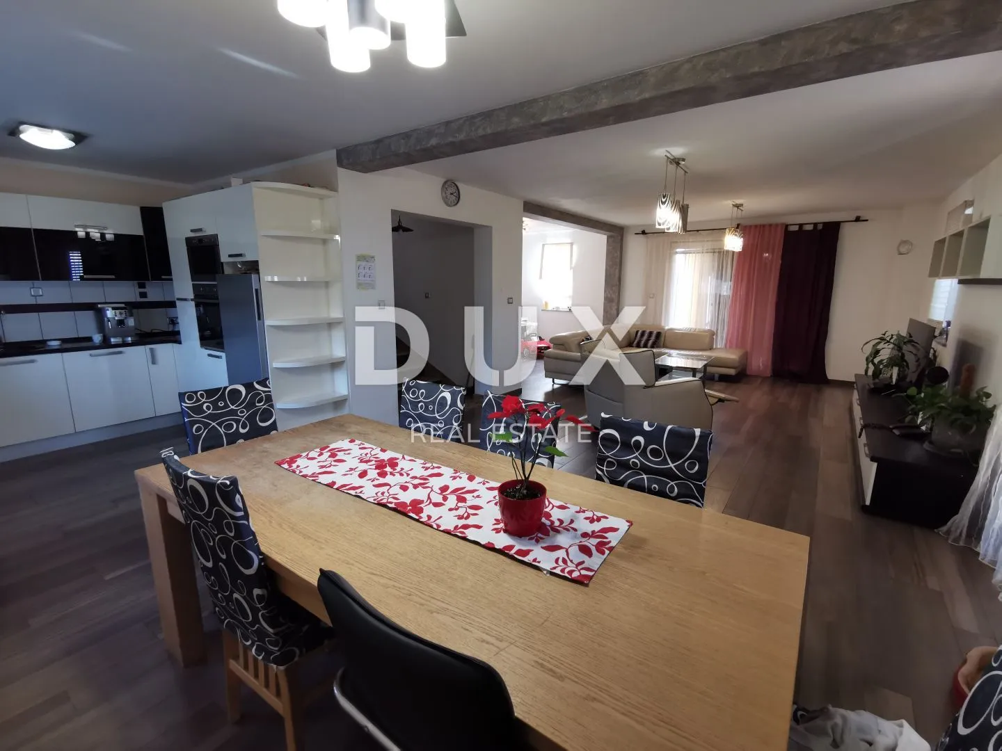 kraljevica - obiteljska kuća + građevinski teren (781 m2) - slika 11