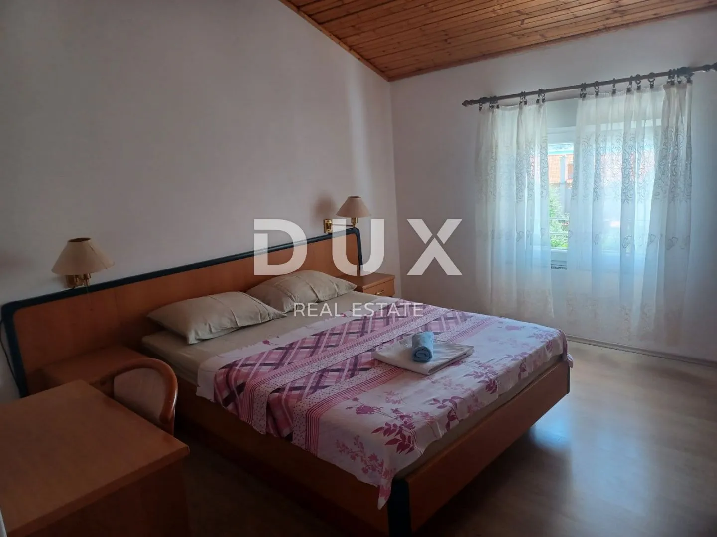 otok rab, barbat - samostojeća apartmanska kuća na odličnoj lokaciji - slika 20