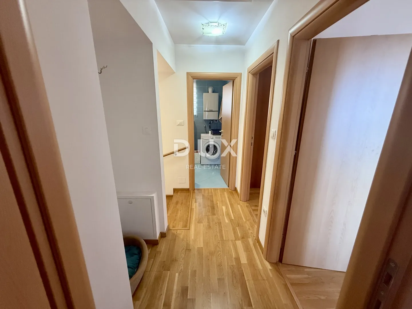 kvarner, kostrena, 4-sobni dvoetažni stan, okućnica - slika 15