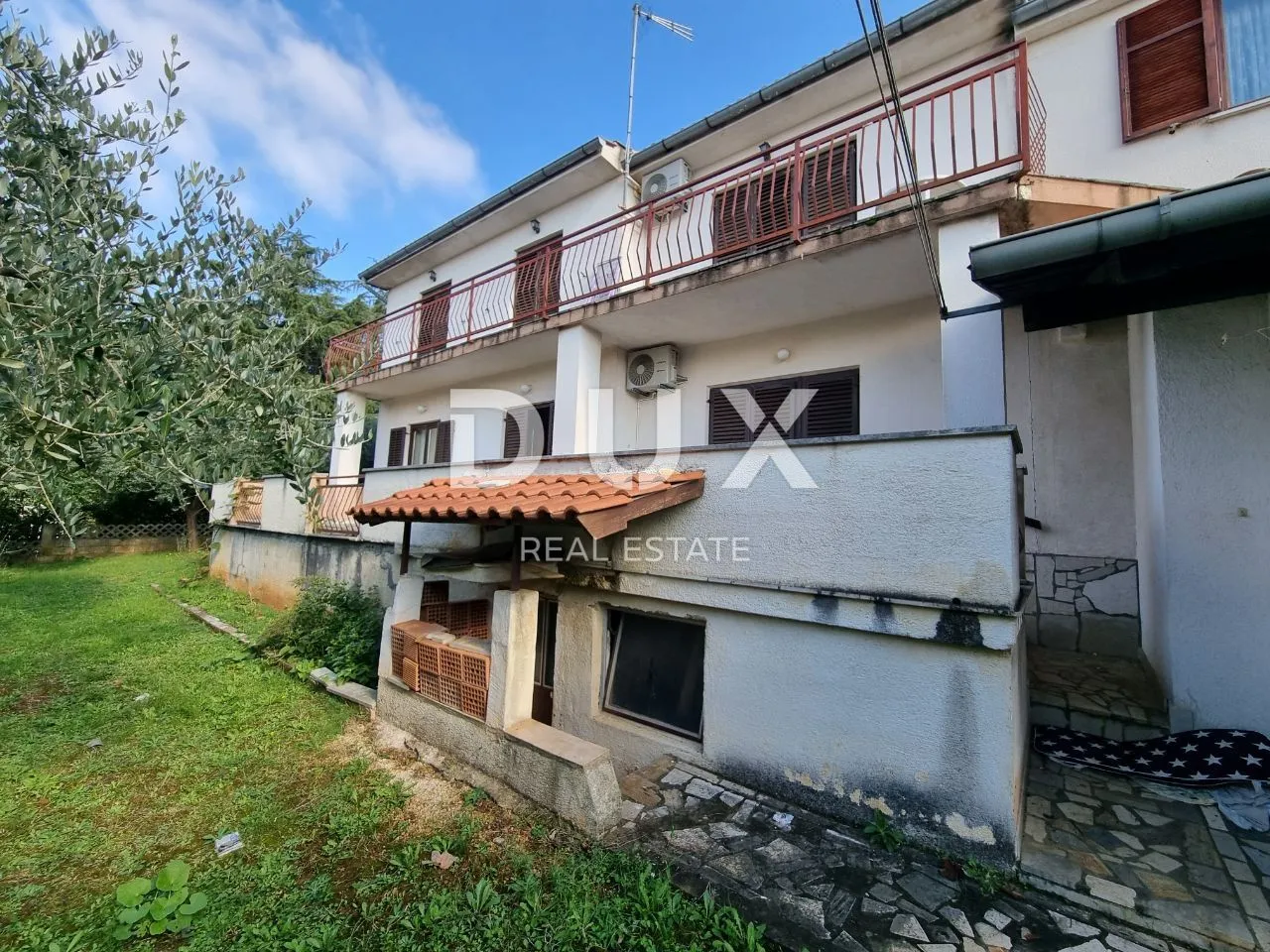 istra, poreč - prostrana kuća za adaptaciju u mirnom djelu grada - slika 11