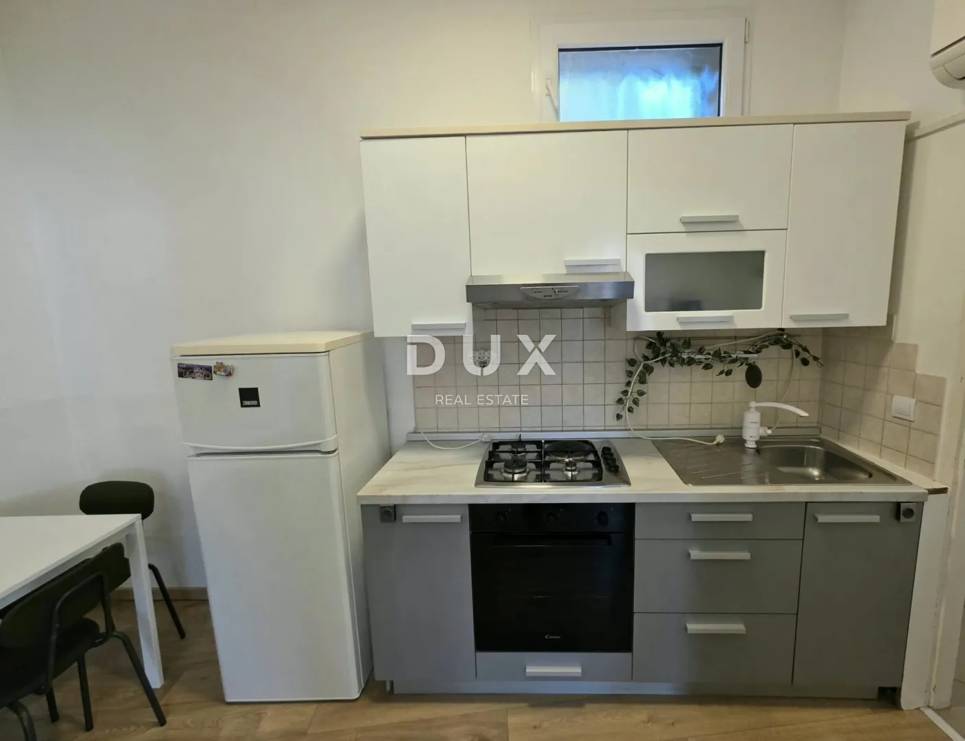 pula, centar, 1-sobni stan, 38 m2, pješačka zona, useljiv - slika 4