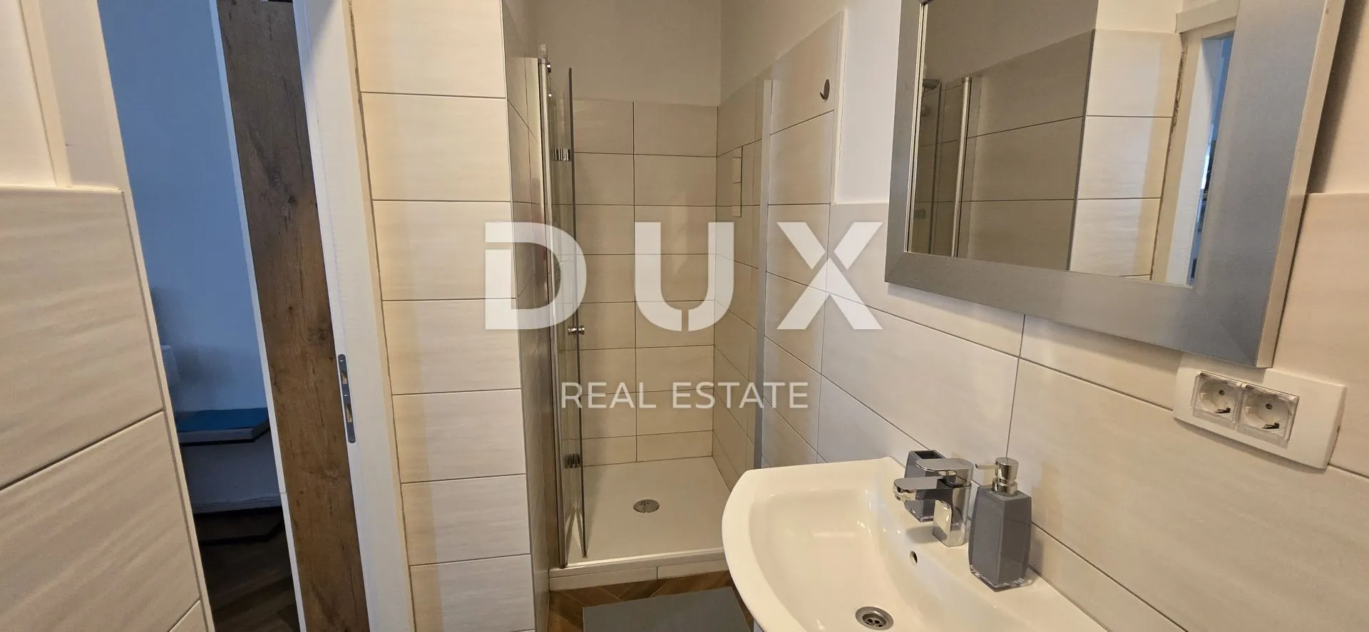 istra, pula - dva u potpunosti renovirana studio apartmana - slika 8
