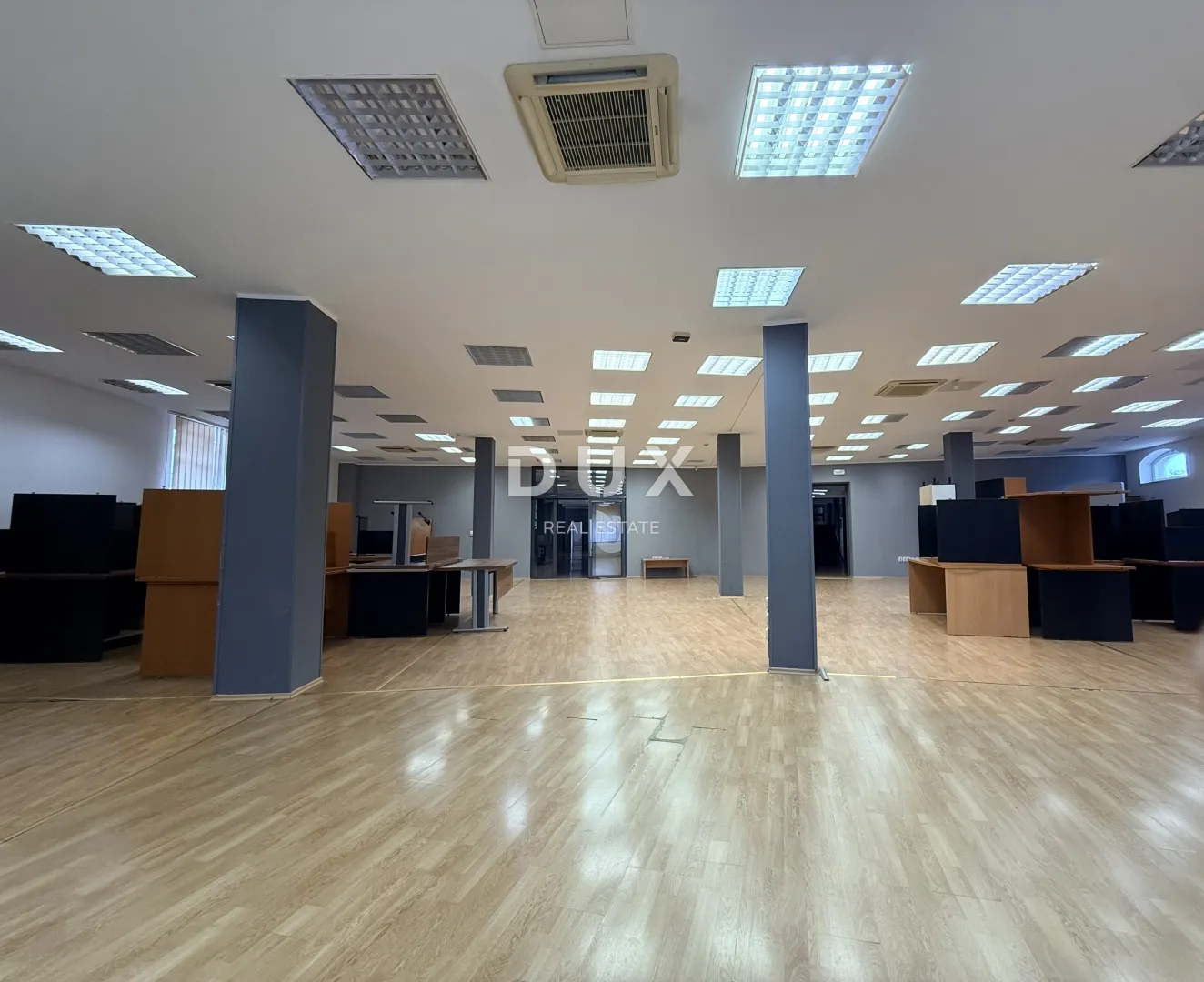 rijeka, širi centar - uredski prostor u poslovnoj zgradi - slika 11