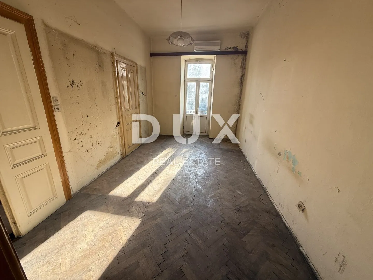 kvarner, crikvenica, dvoetažni apartman, 84 m2, 1. red do mora, centar - slika 2