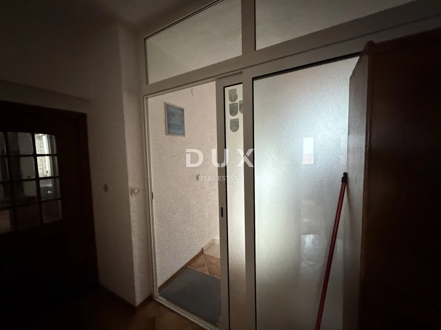zadar,plovanija – fleksibilan poslovni prostor 200 m² - slika 12