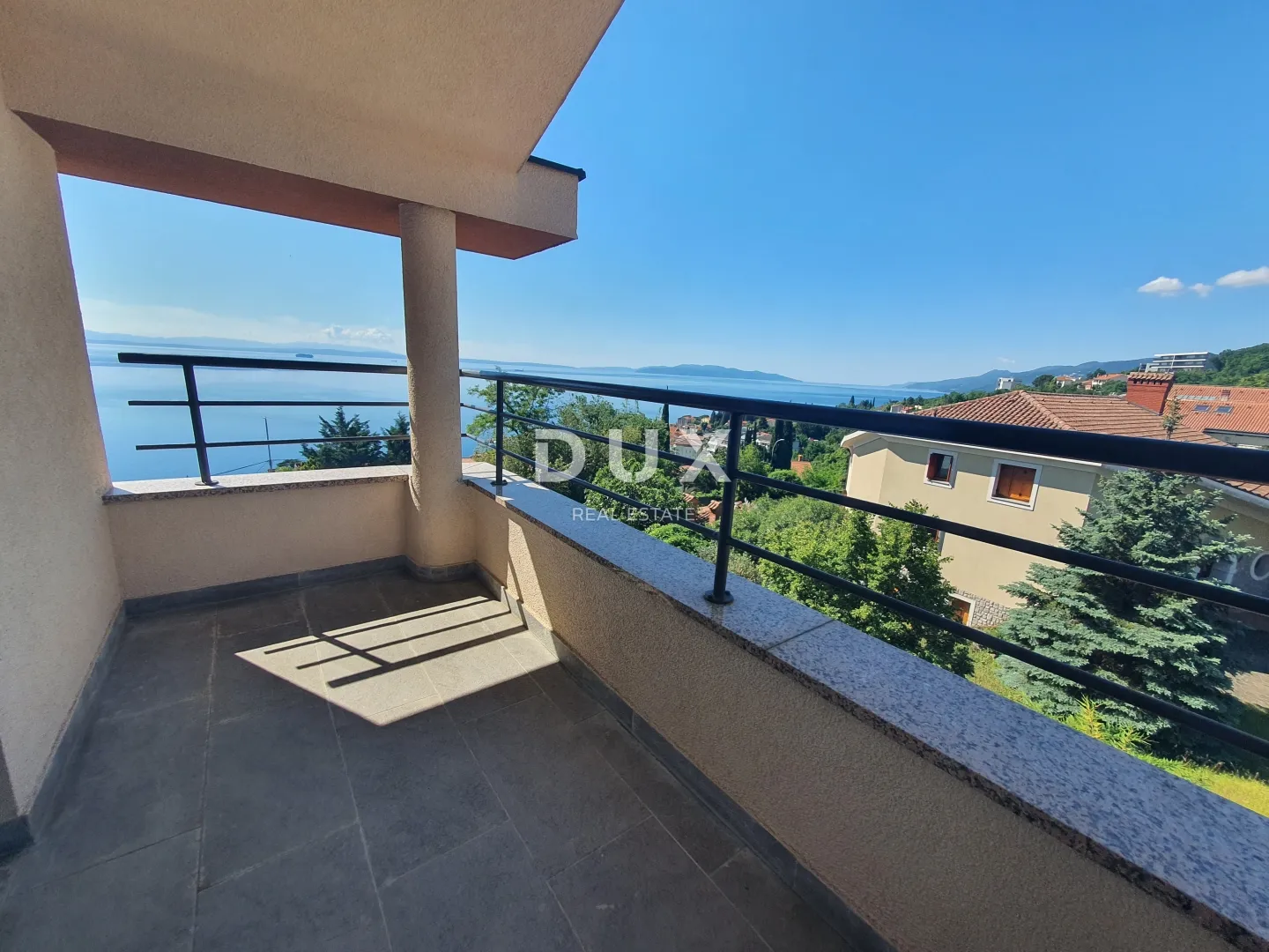 opatija, centar, dvosoban stan, 94m2, pogled, garaža - slika 17