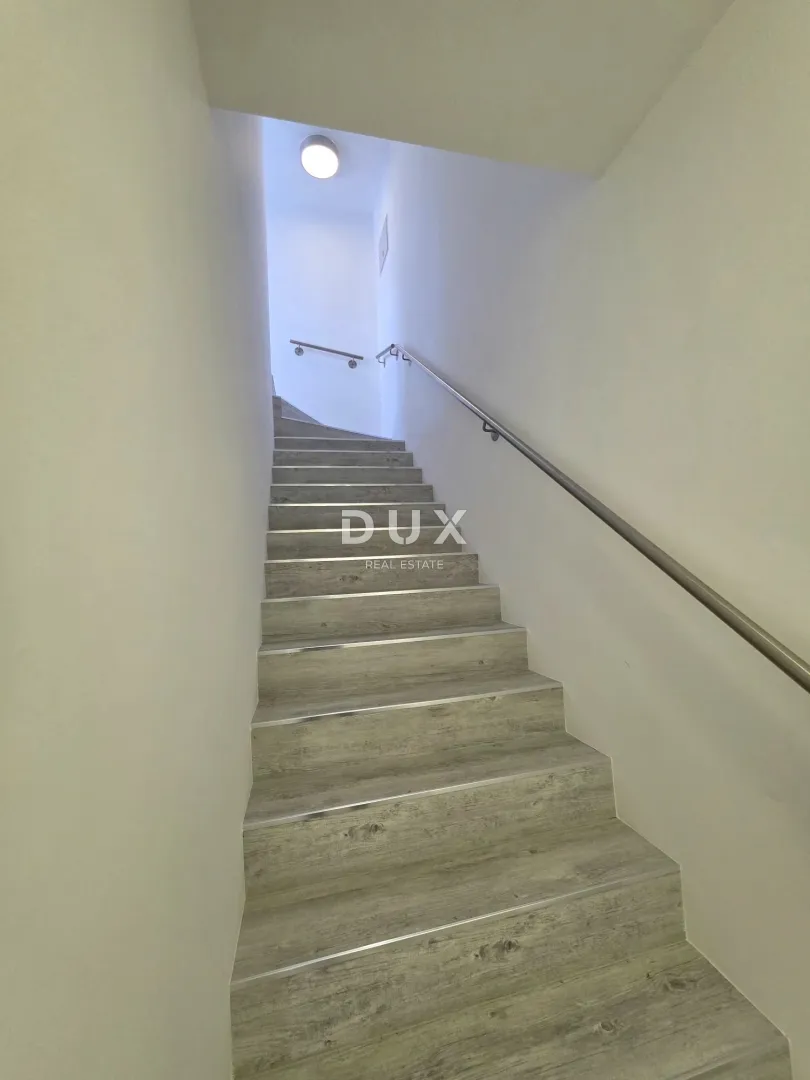 istra, poreč, 290.00 m2, pješačka zona, tri stana - slika 16