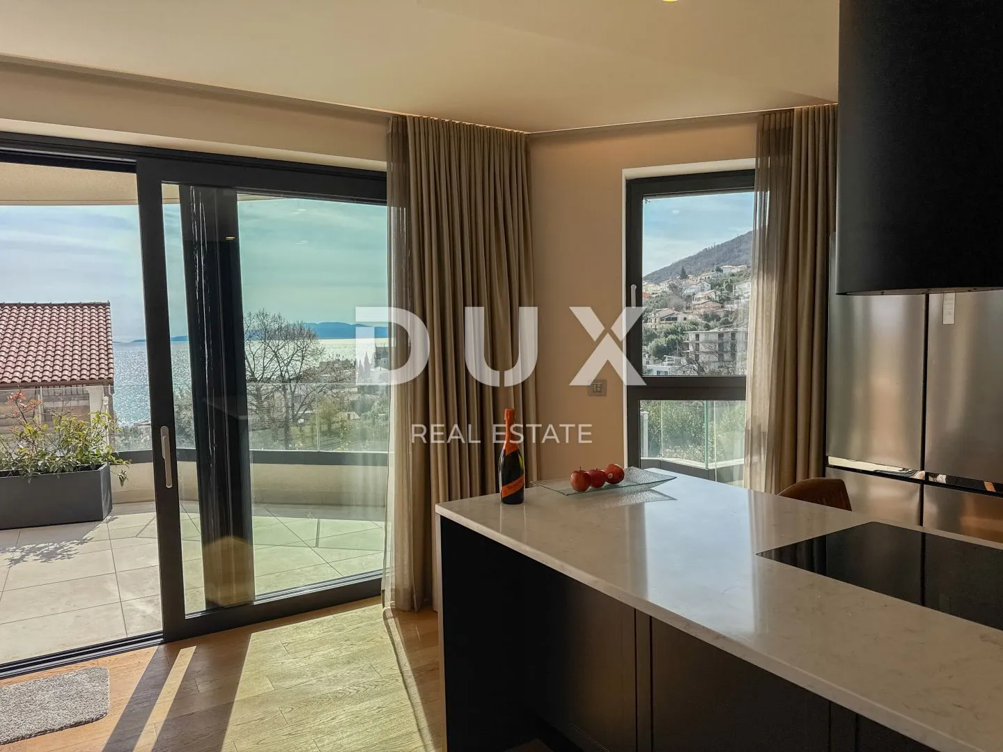 opatija, centar, četverosoban stan, 158 m2, s privatnim bazenom - slika 10