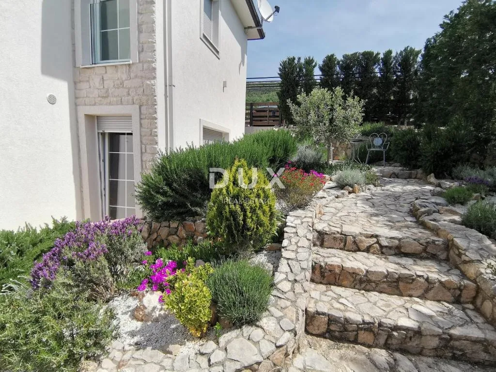 istra, labin okolica - luksuzna vila s bazenom i pogledom na more - slika 13