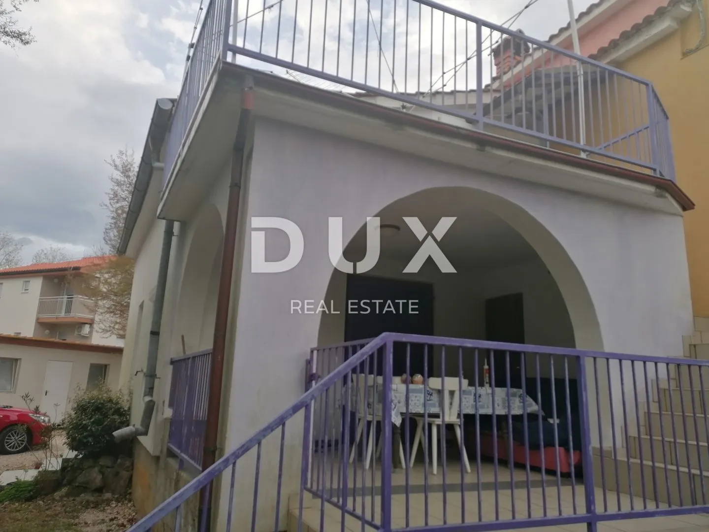 otok krk, dobrinj, hlapa - kuća s dva stana - slika 5