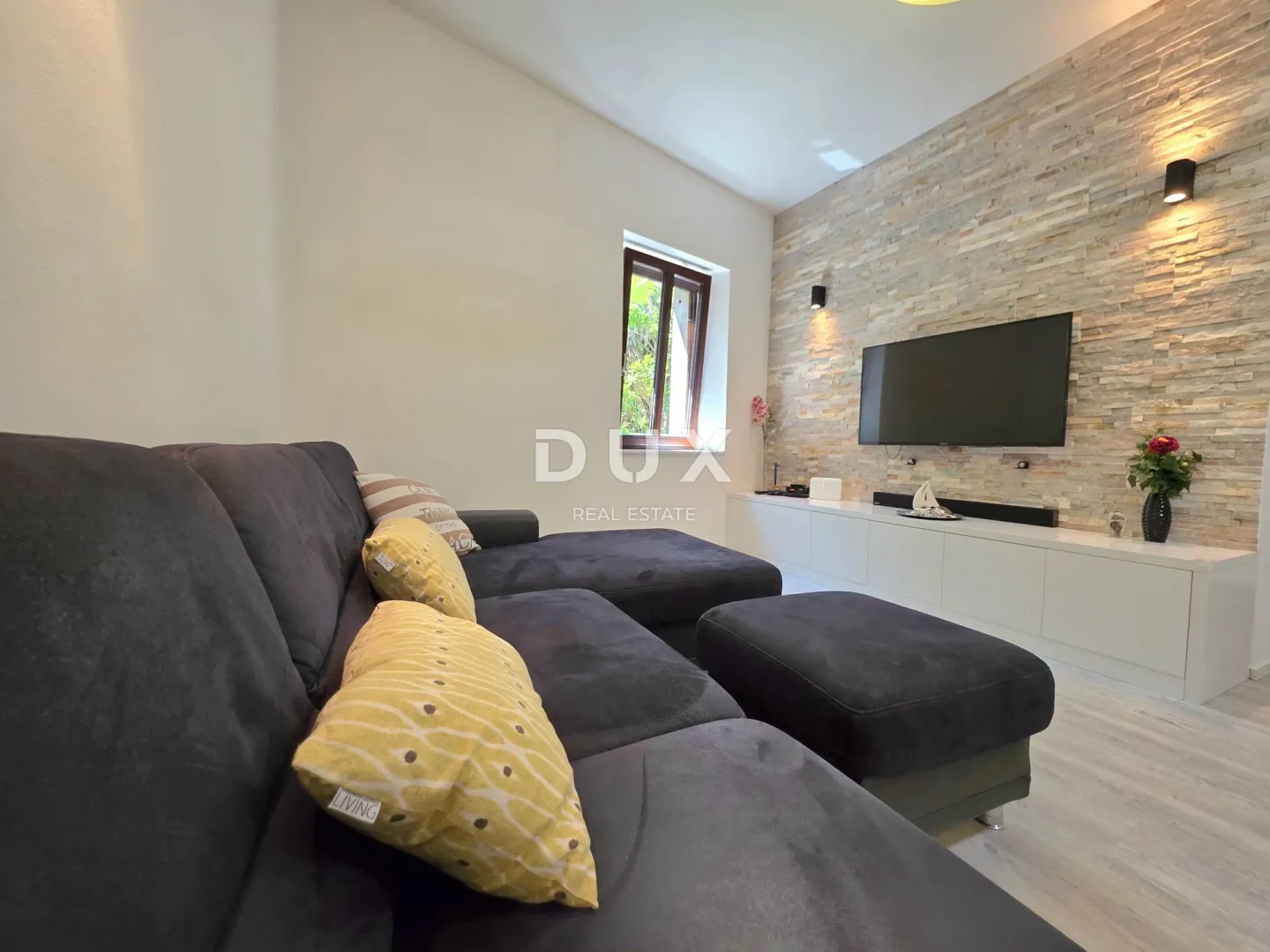 istra, poreč, 290.00 m2, pješačka zona, tri stana - slika 20