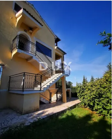 istra, poreč - apartmanska vila s bazenom - slika 32