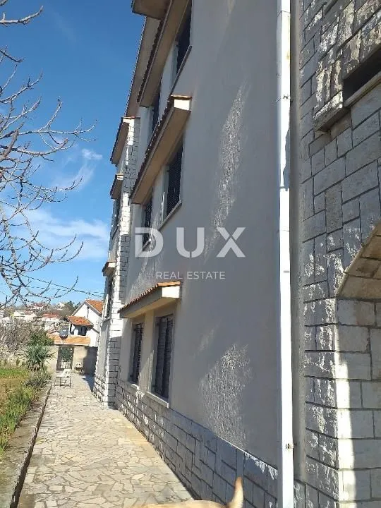 rijeka, pehlin - kuća s terasom, okućnicom i pogledom na more - slika 12