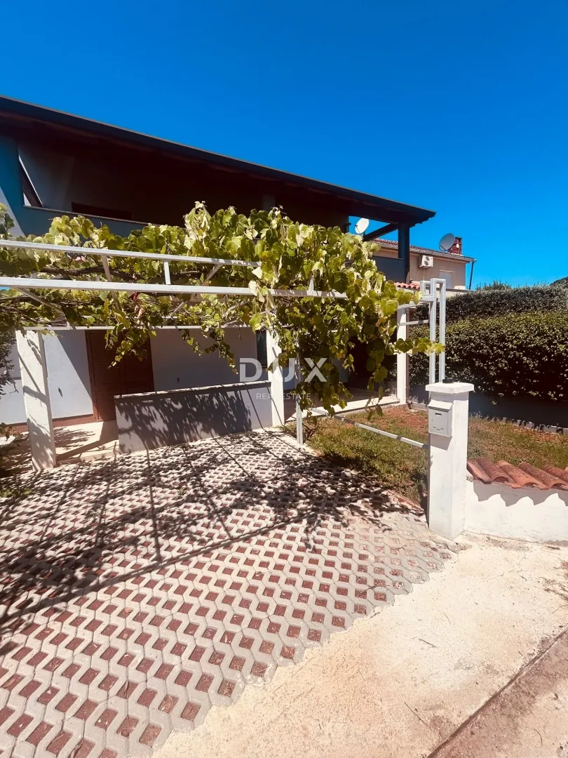 istra, poreč - prostrani renovirani stan s vrtom - slika 29