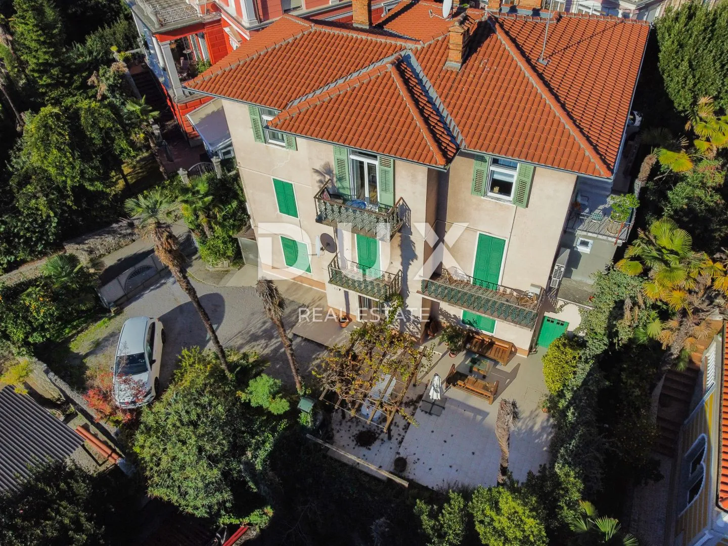 opatija, centar - dvoetažni stan u povijesnoj vili samo 50 metara od mora u centru opatije, parking - slika 3