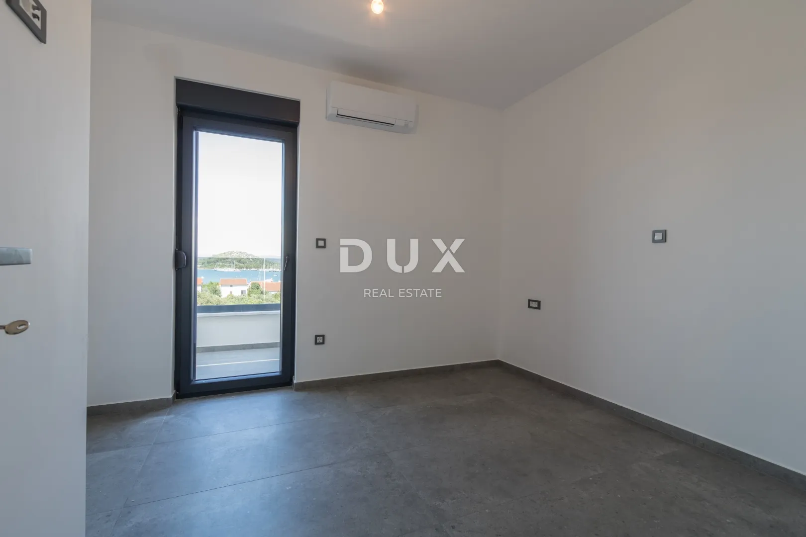 dalmacija, murter - penthouse 300m od plaže! - slika 7