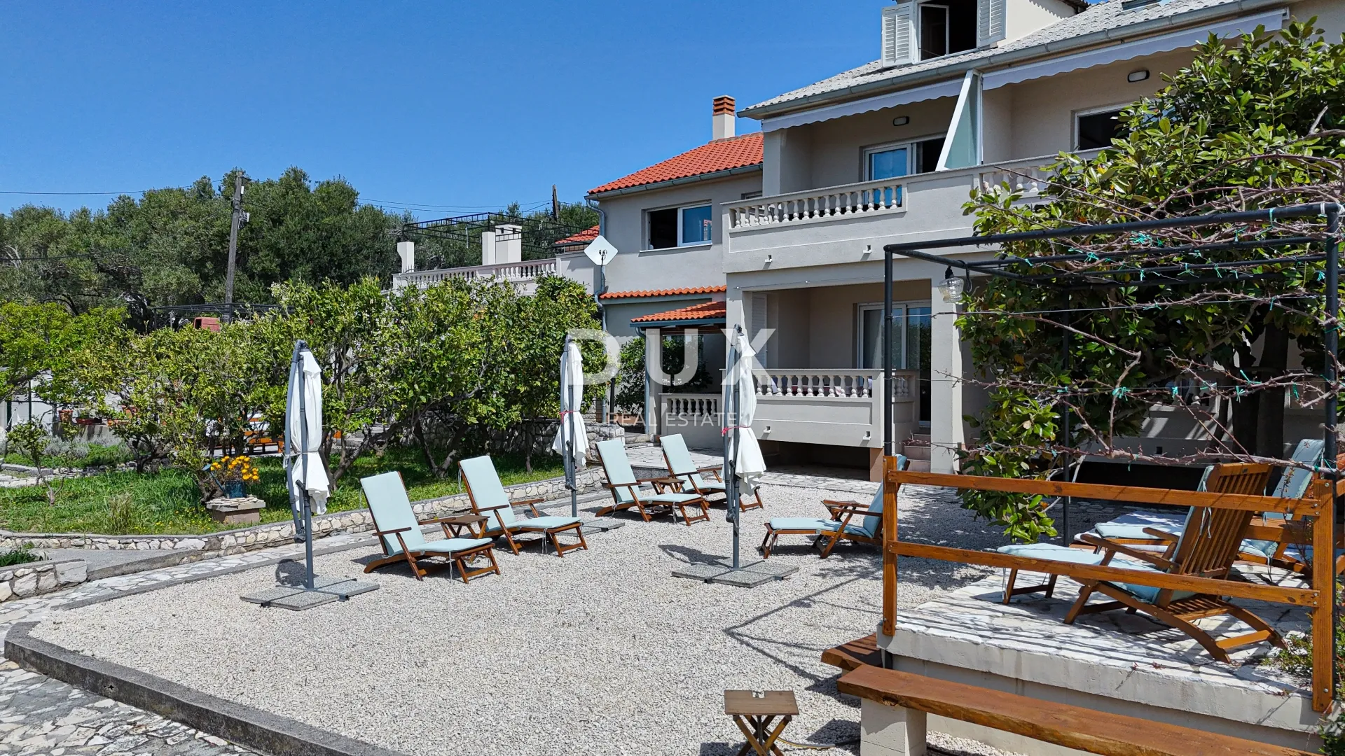 rab, barbat, kuća s apartmanima, 763 m2, drugi red do mora - slika 33
