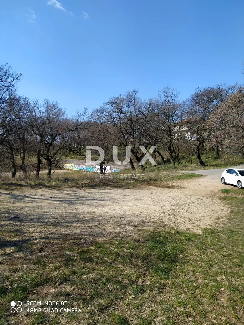 RIJEKA, TRSAT - Građevinsko zemljište