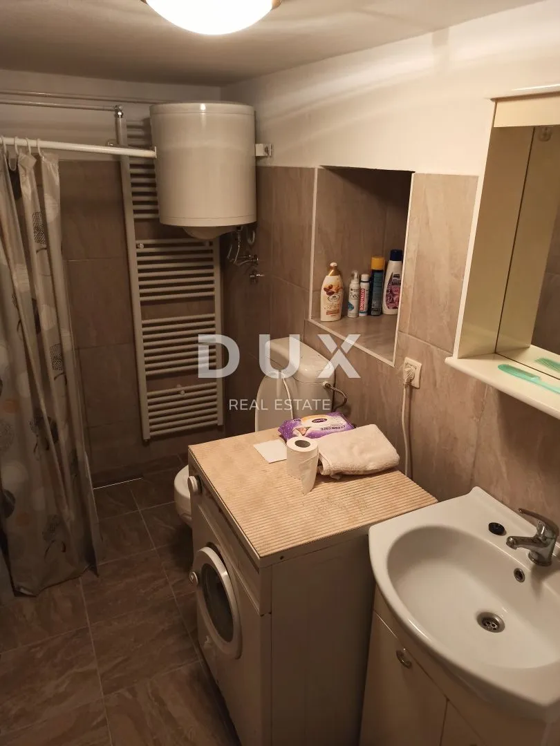 istra, svetvinčenat - obiteljska kuća s dva apartmana - slika 38