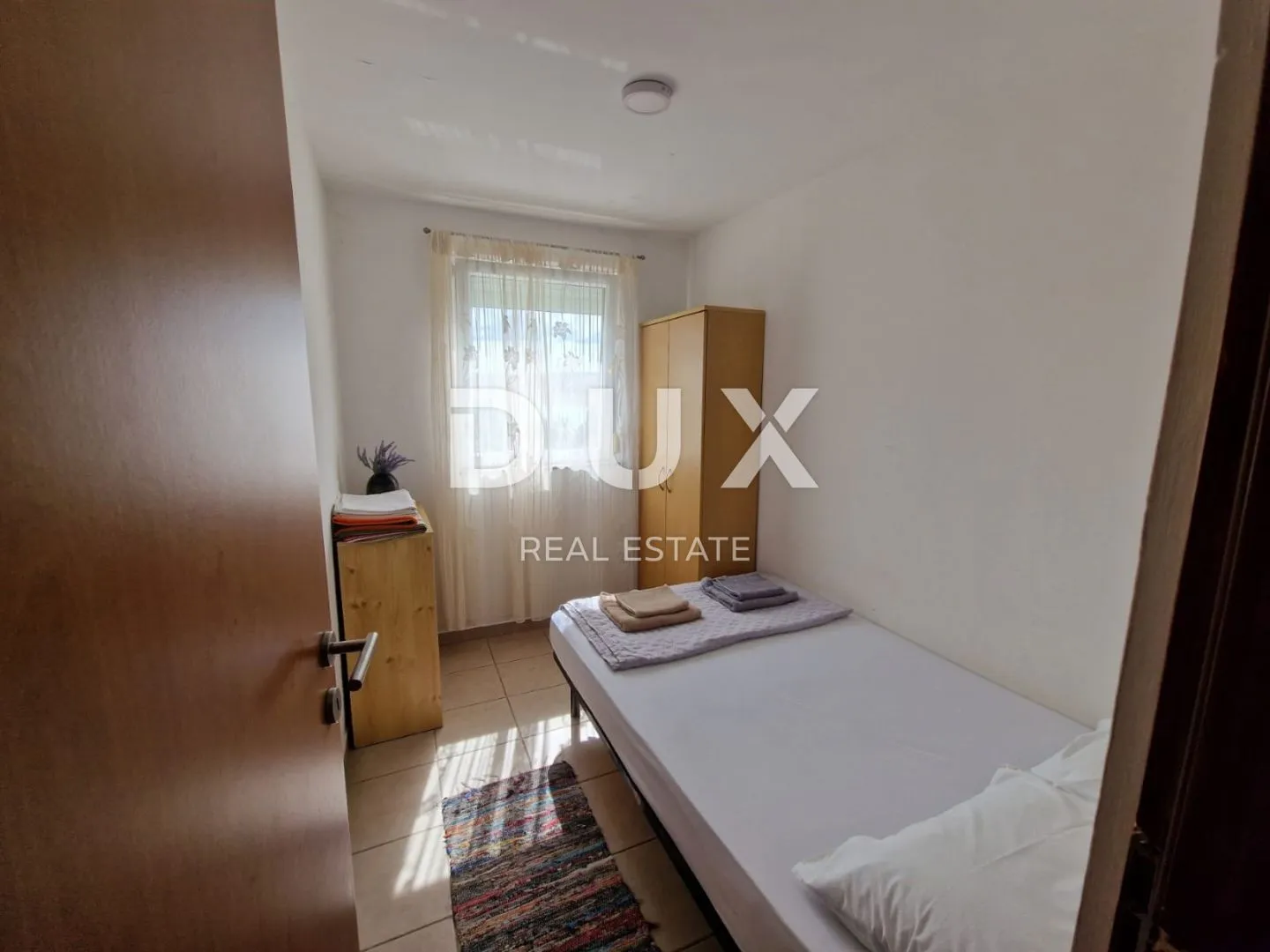 zadar, rovanjska - stan na prvom katu u blizini mora - slika 7