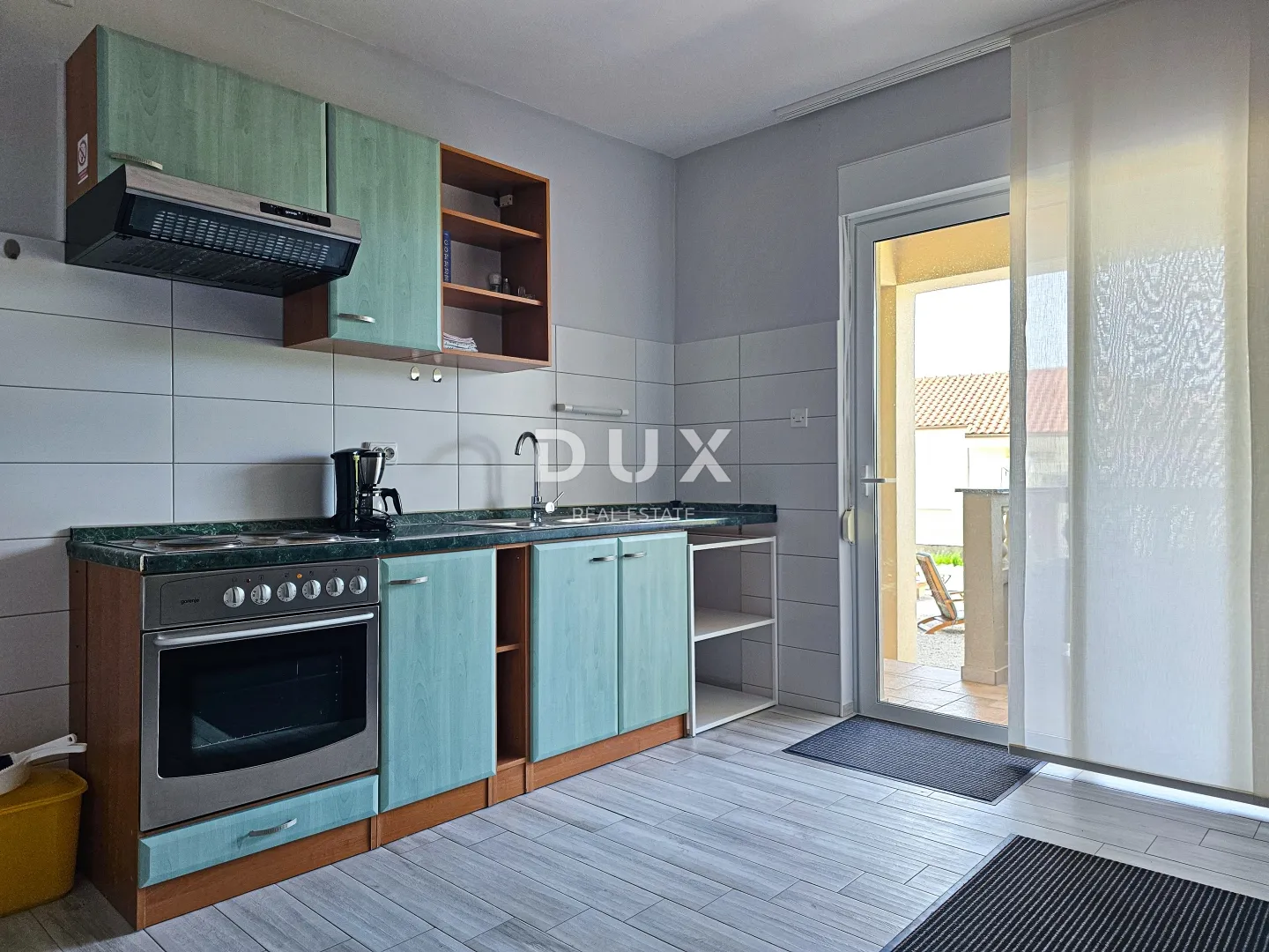 rab, barbat, kuća s apartmanima, 763 m2, drugi red do mora - slika 27