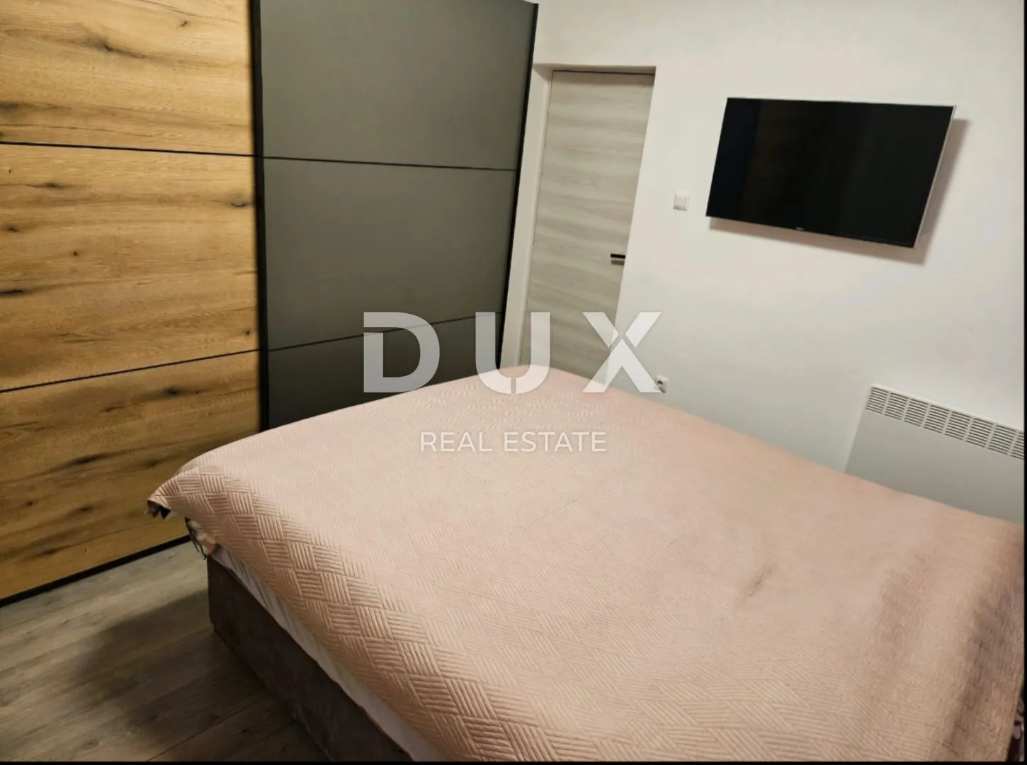 istra, pula - obiteljski stan s vrtom u centru + dodatni studio apartman! rijetko dostupna lokacija! - slika 9