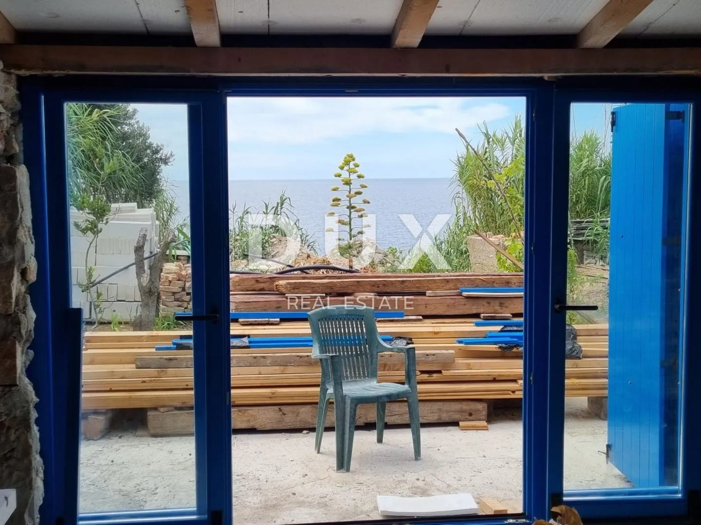 otok vele srakane, vele srakane - kamena kuća prvi red do mora - slika 1