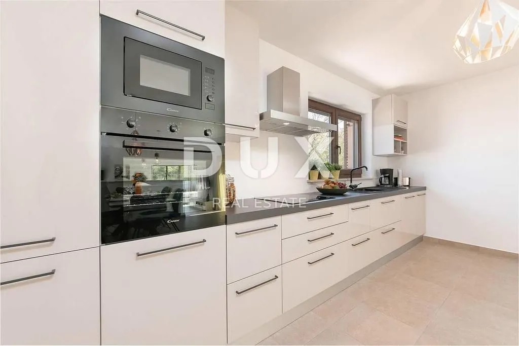 istra, labin - prekrasna vila s bazenom 205 m2 - slika 14