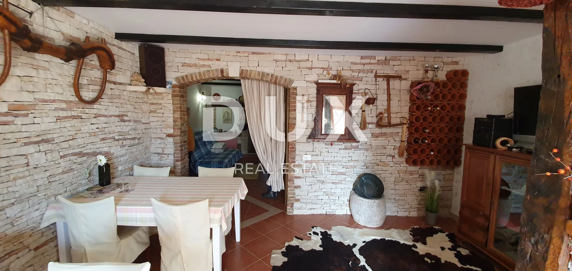 istra, umag - prekrasna kuća u mirnom dijelu umaga - slika 12