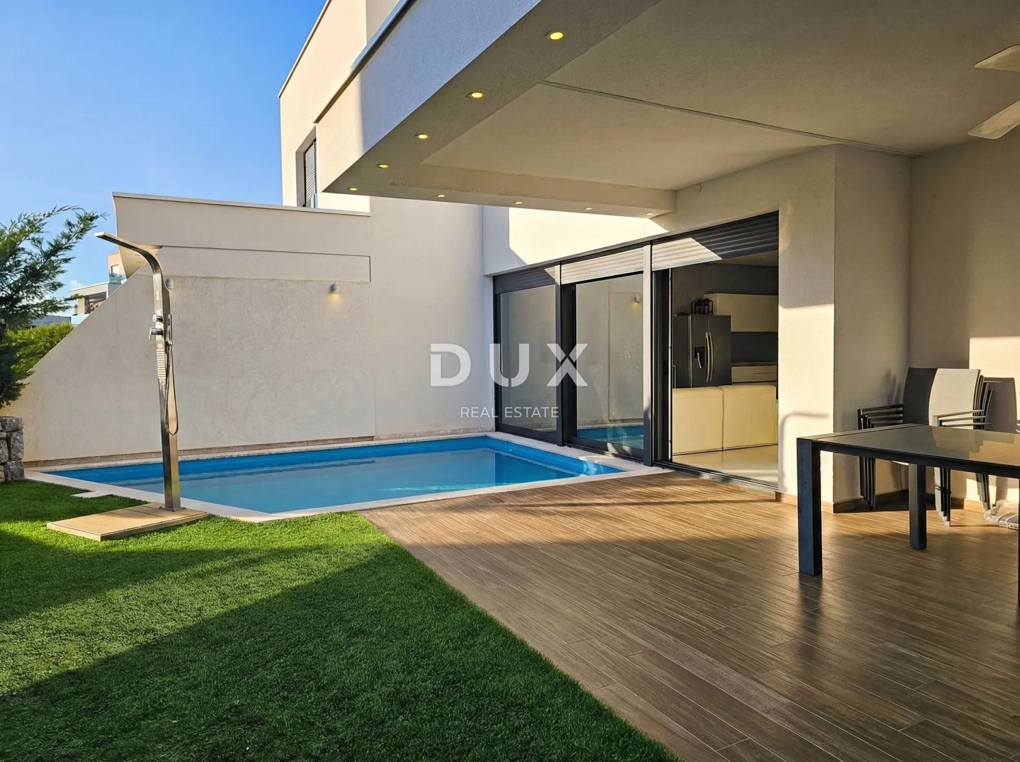otok krk, grad krk, dvoetažni stan, 112,30 m2, bazen, najam - slika 19