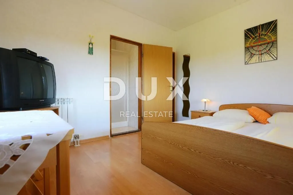 istra, labin - prostrana kuća s bazenom - slika 27