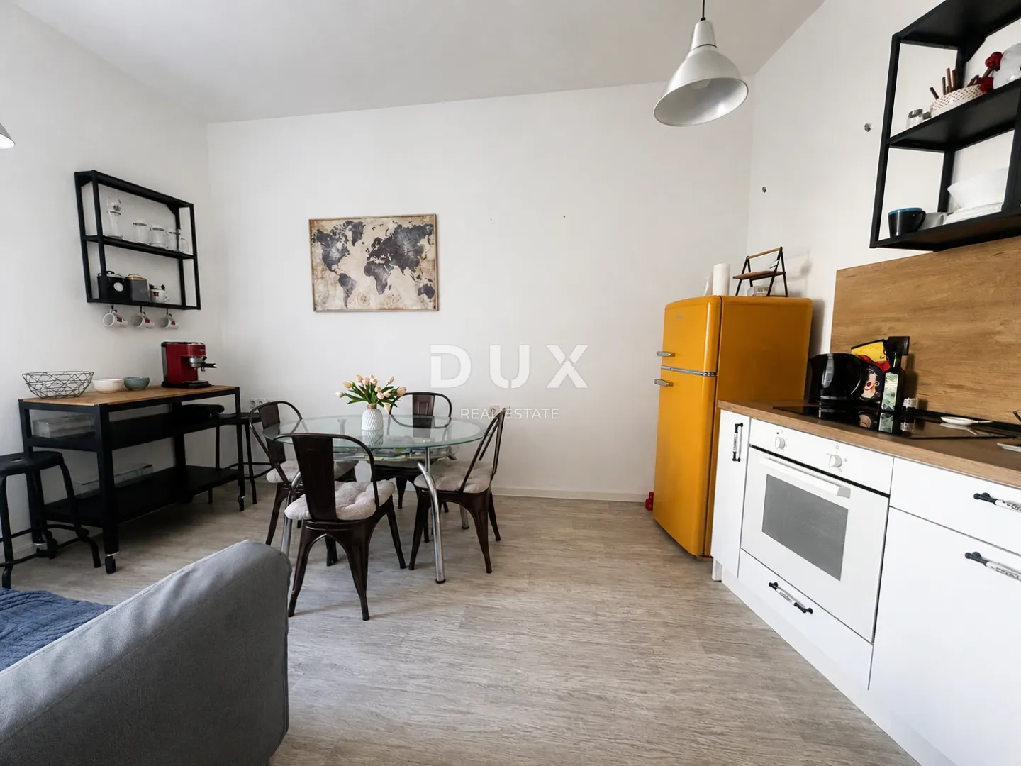 šibenik, centar – uređen stan 66,80 m², 240 m od mora, investicijski potencijal - slika 23