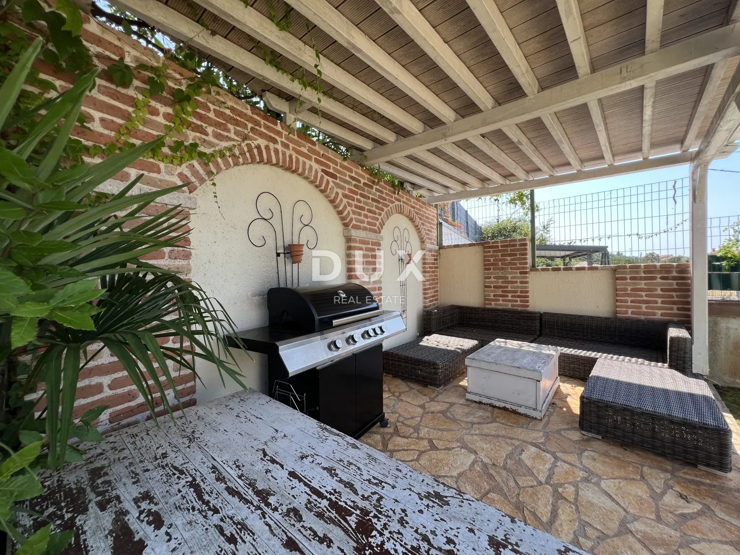 istra, poreč, samostojeća kuća, 180 m2, dva stana, bazen - slika 12