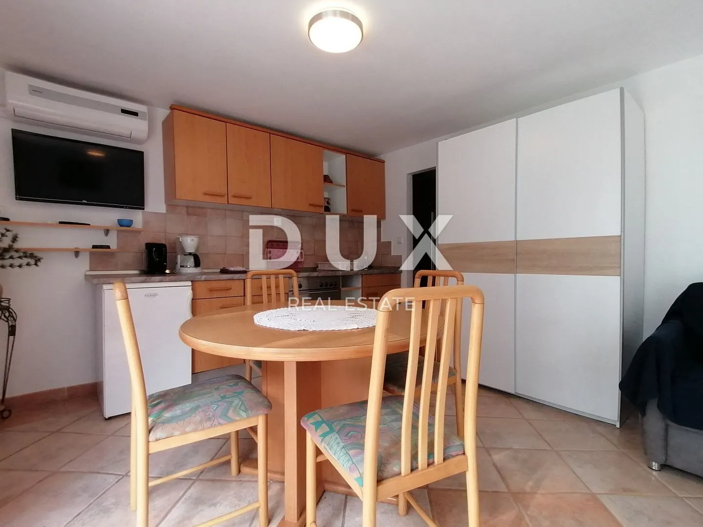 istra, rovinj apartmanska kuća na samo 40m od mora! - slika 4