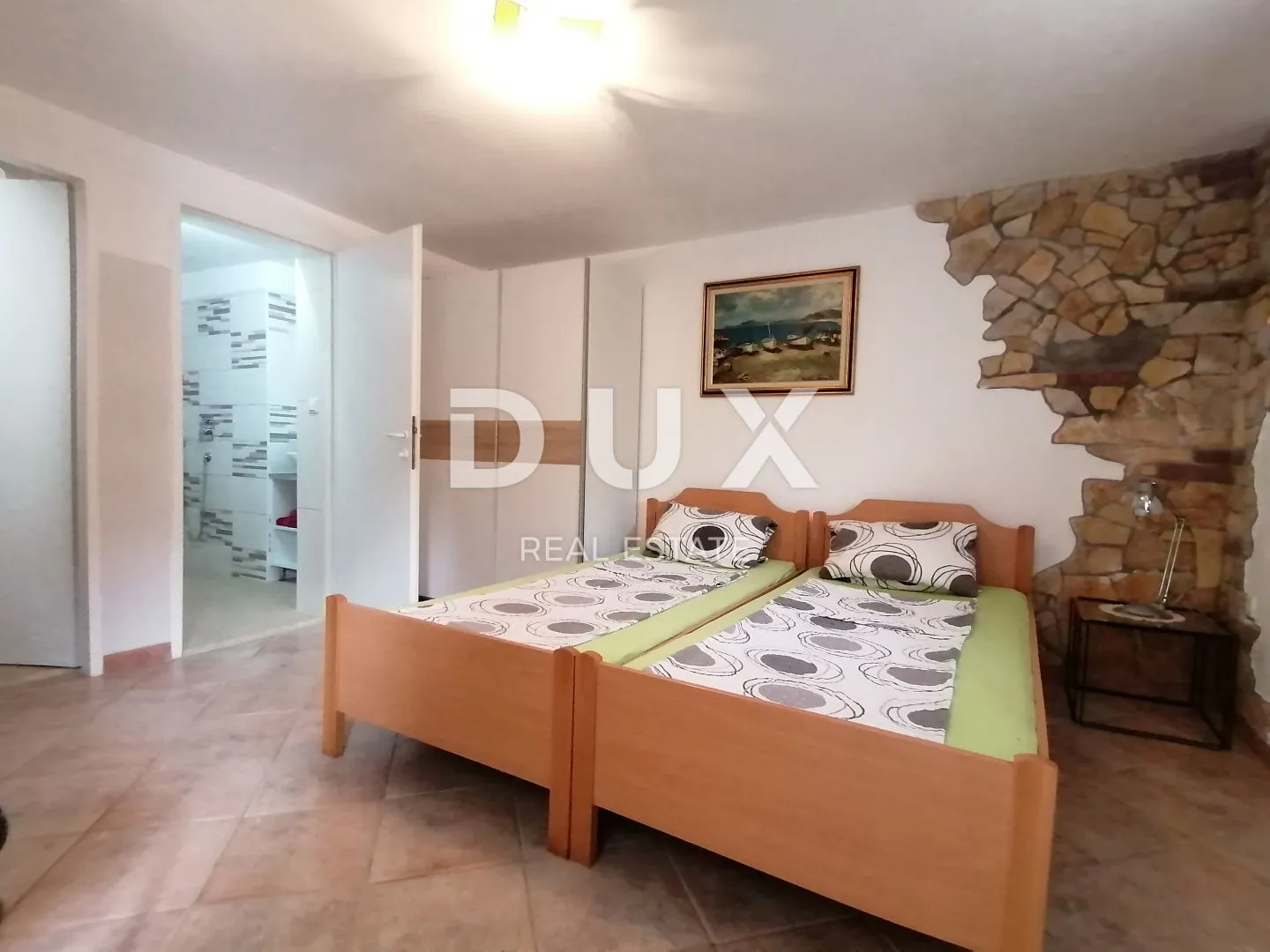 istra, rovinj apartmanska kuća na samo 40m od mora! - slika 7