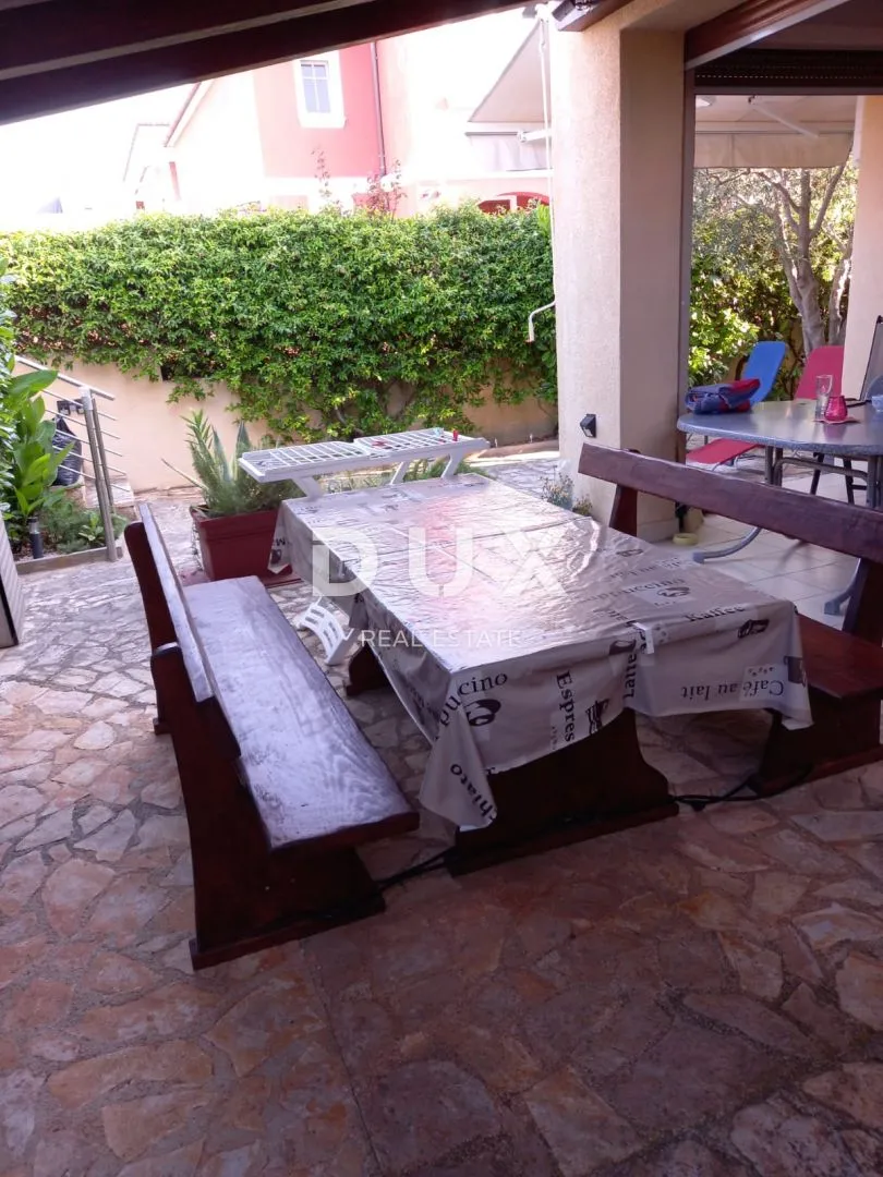istra, volme - apartman s prostranom terasom, zelenilom i potpunim mirom - slika 9