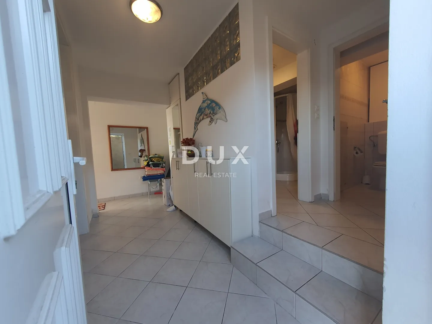 opatija, centar – dugoročni najam s pogledom na more, parking, centar opatije - slika 3