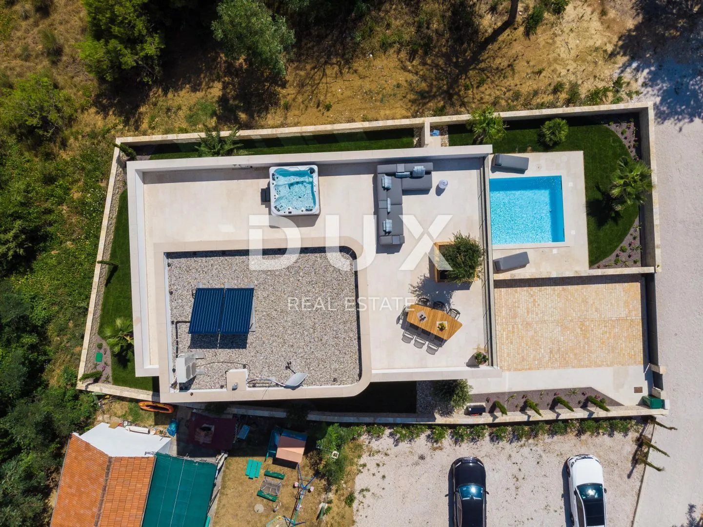 zadar, ljubač - luksuzna vila 2. red do mora - slika 34