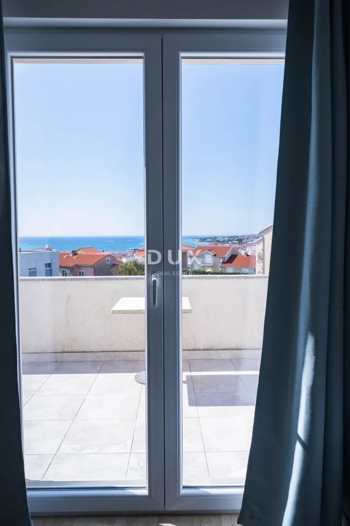 otok pag, novalja - prilika! prostran stan s pogledom na more! - slika 13