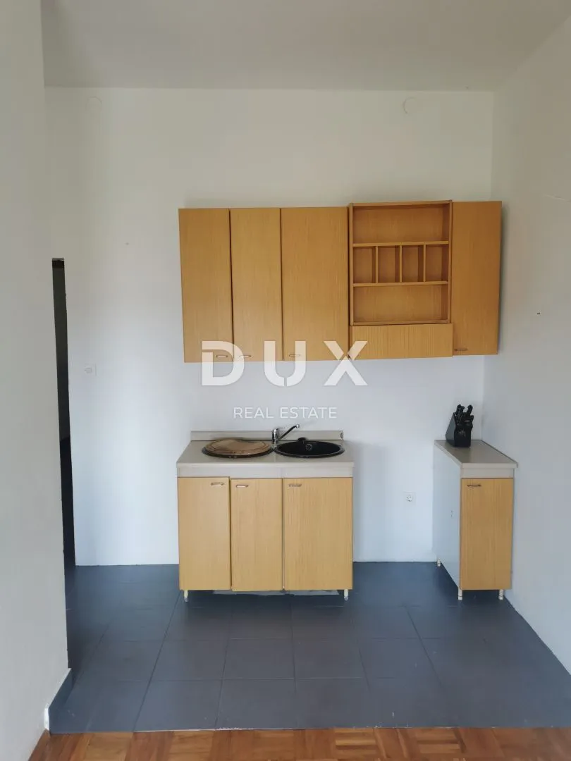 otok krk, grad krk - apartman s pogledom na more - slika 11