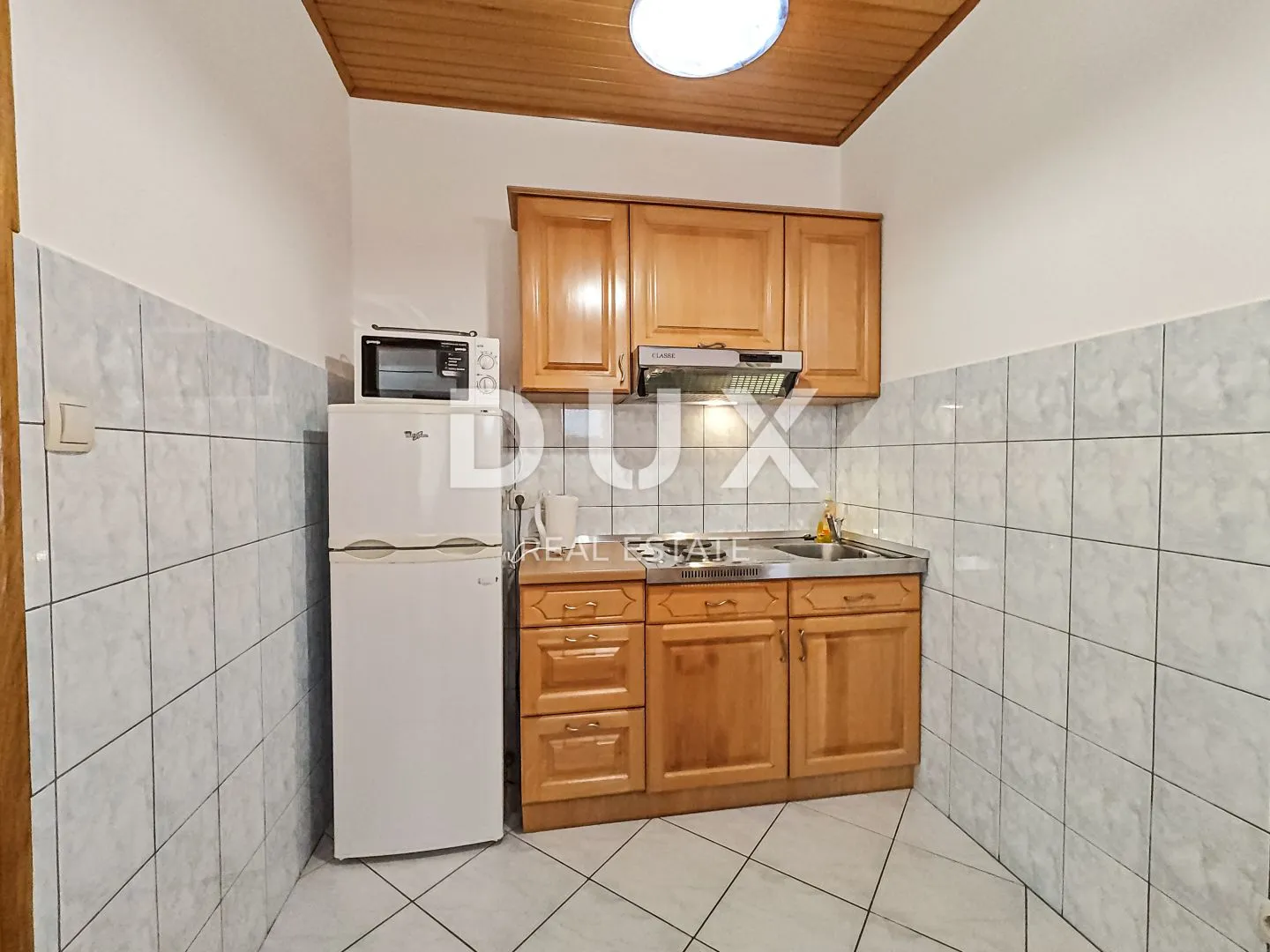 otok krk, baška - dvojna kuća u centru - slika 17