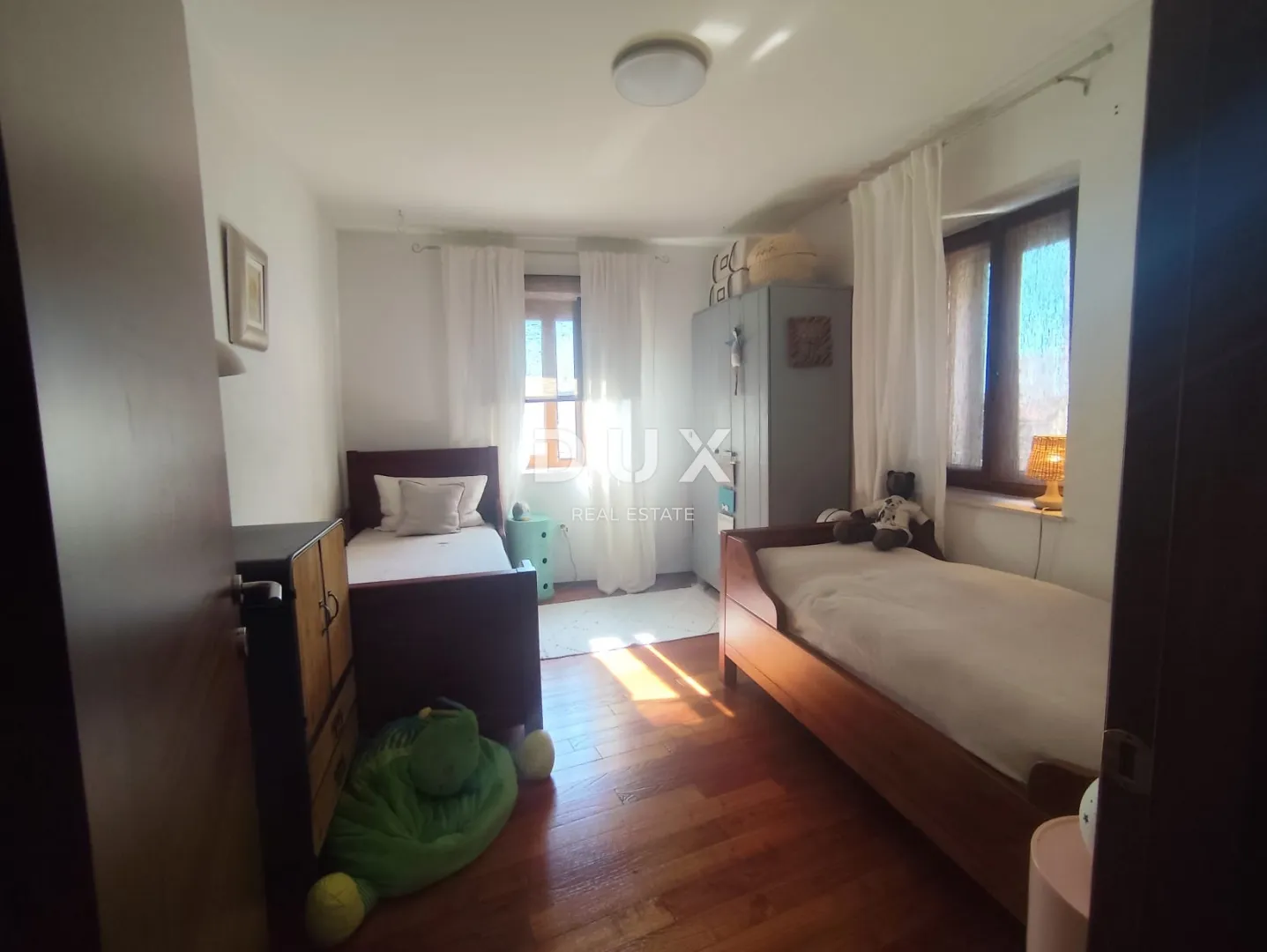 šibenik, stari grad - obnovljena kamena kuća 151 m² - slika 10