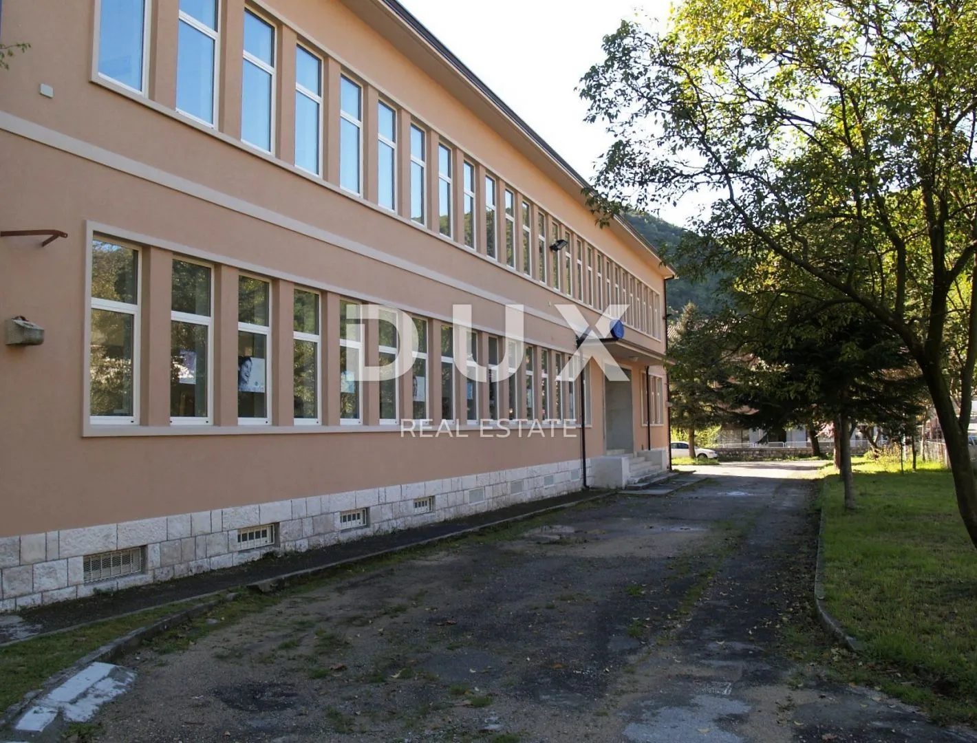 istra, raša - prostrana gospodarska zgrada - slika 7