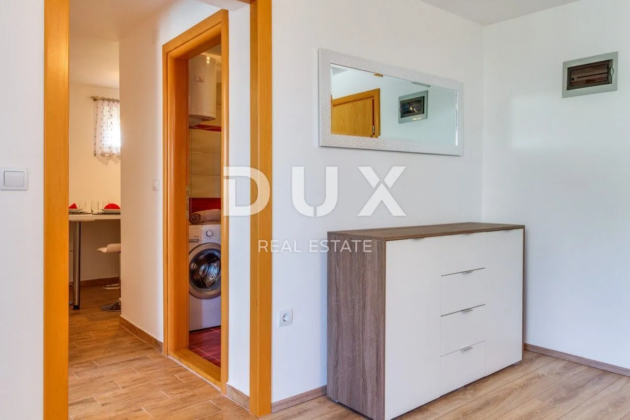 istra, pula - apartmanska kuća s bazenom i uređenom okućnicom - slika 13