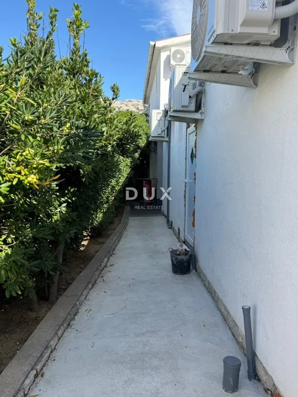 otok pag, pag - apartmanska kuća sa restoranom - slika 6