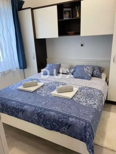 dalmacija, karlobag - kuća za odmor, prvi red do mora - slika 13