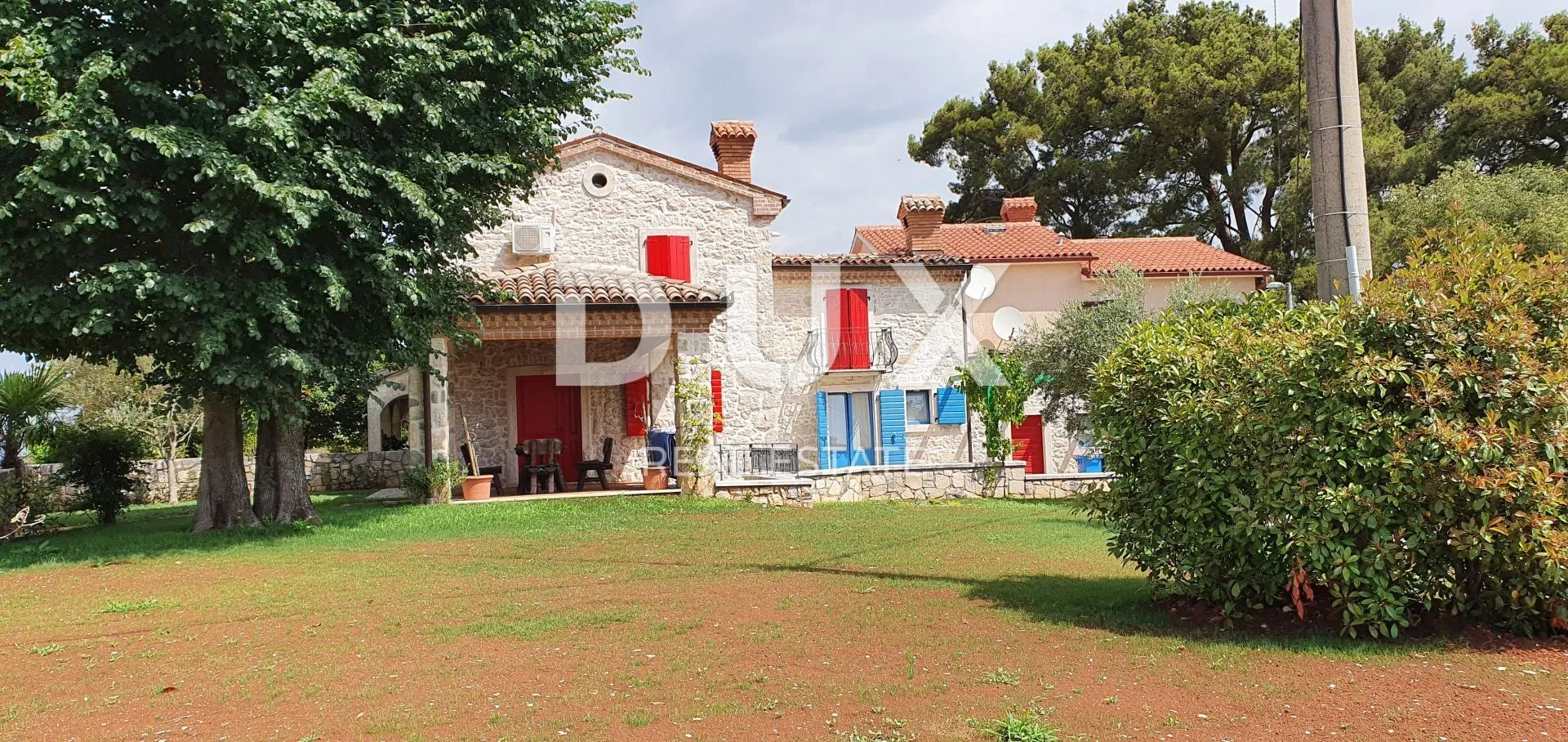 istra, kršan - kamena ljepotica s bazenom - slika 10