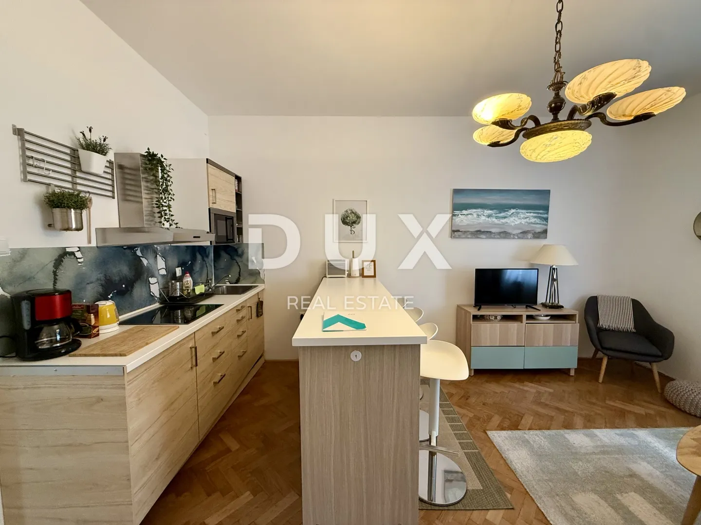 zagreb, centar - dvoetažni stan s tri apartmana i odličnim prihodima! - slika 3